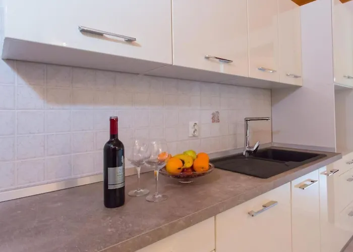 Felix By Interhome * Kukci