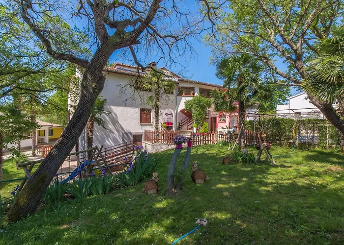 Felix By Interhome * Kukci